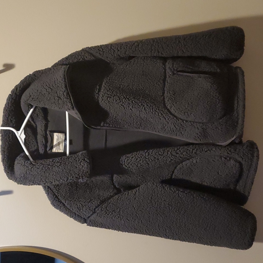 Women's oversized sherpa jacket
